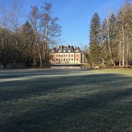 Bed and Breakfast Chateau Du Breuil Gevrolles Exterior foto